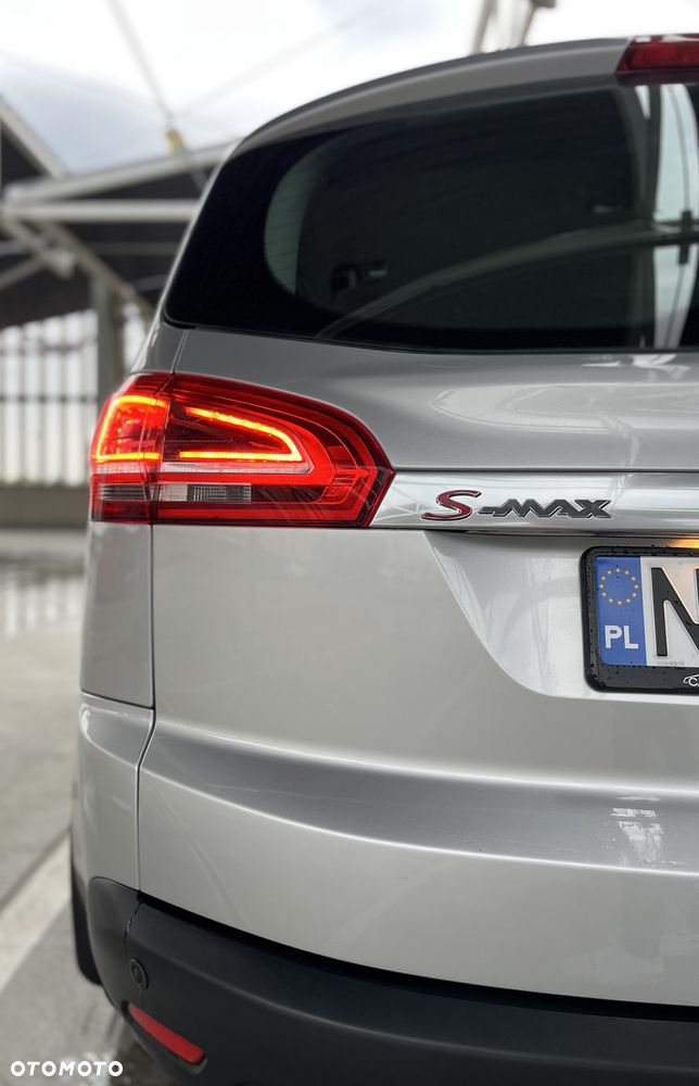 Ford S-Max 2.0 TDCi DPF Titanium - 15