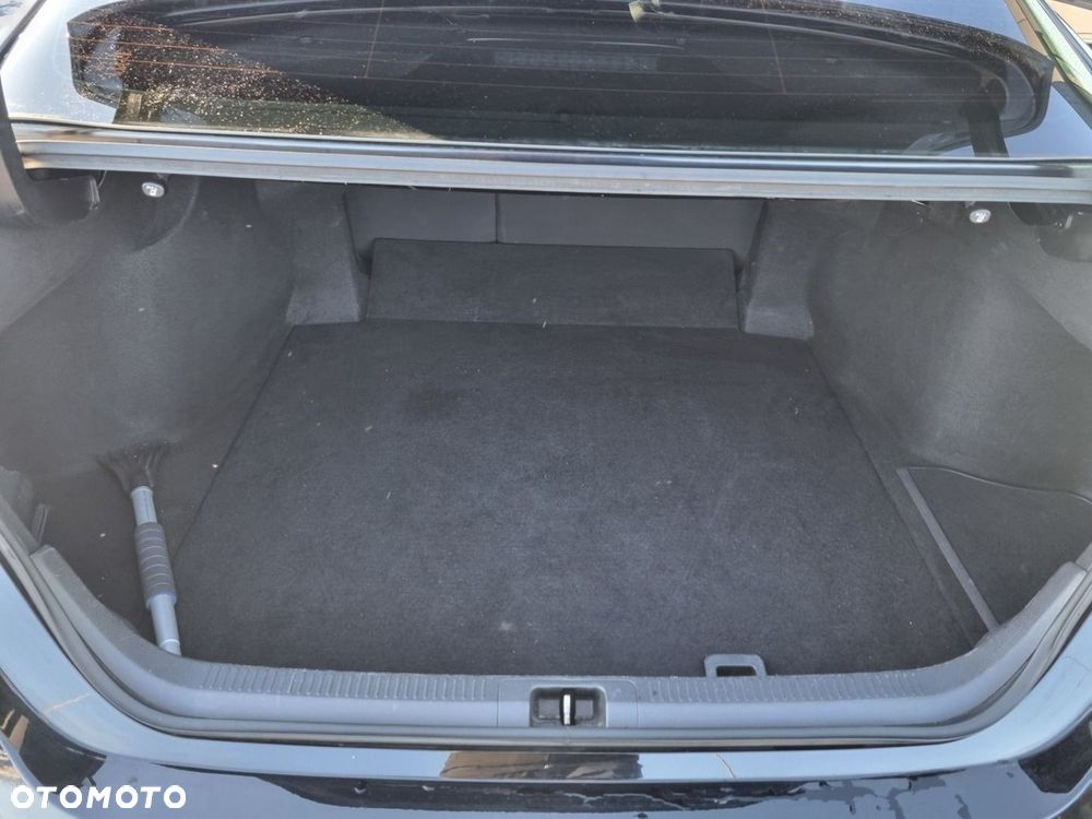 Toyota Camry 2.5 Hybrid Prestige CVT - 8