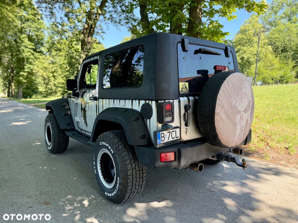 Jeep Wrangler 3.8 Sahara - 2