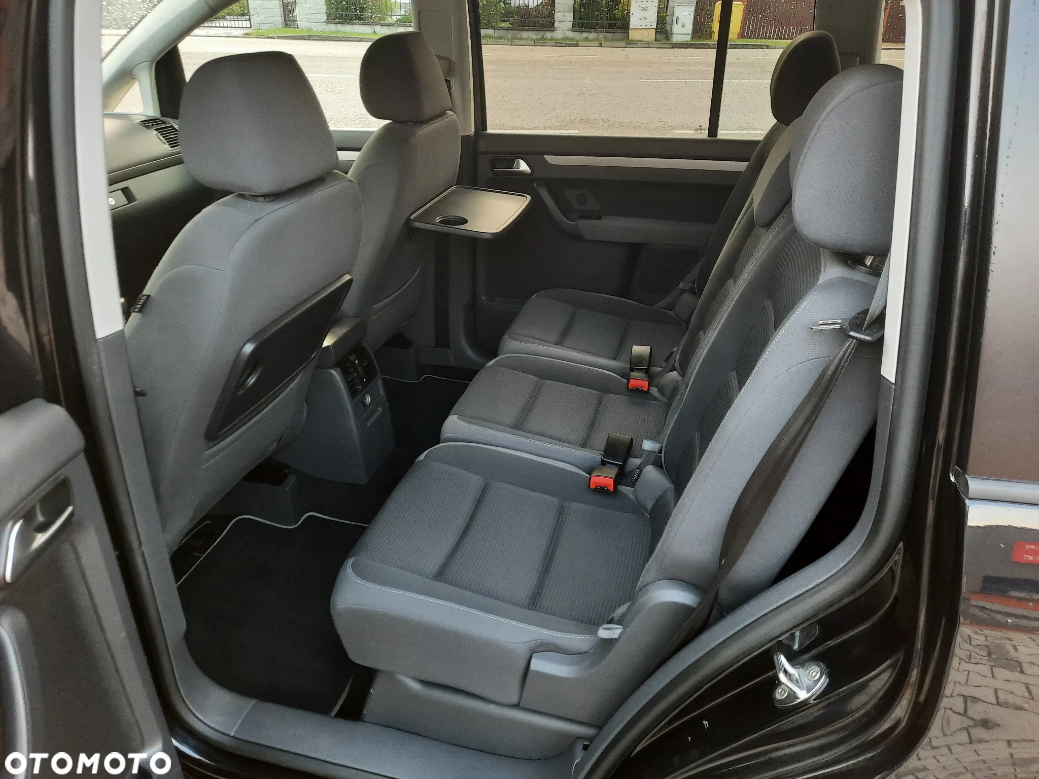 Volkswagen Touran 1.9 TDI Conceptline - 19