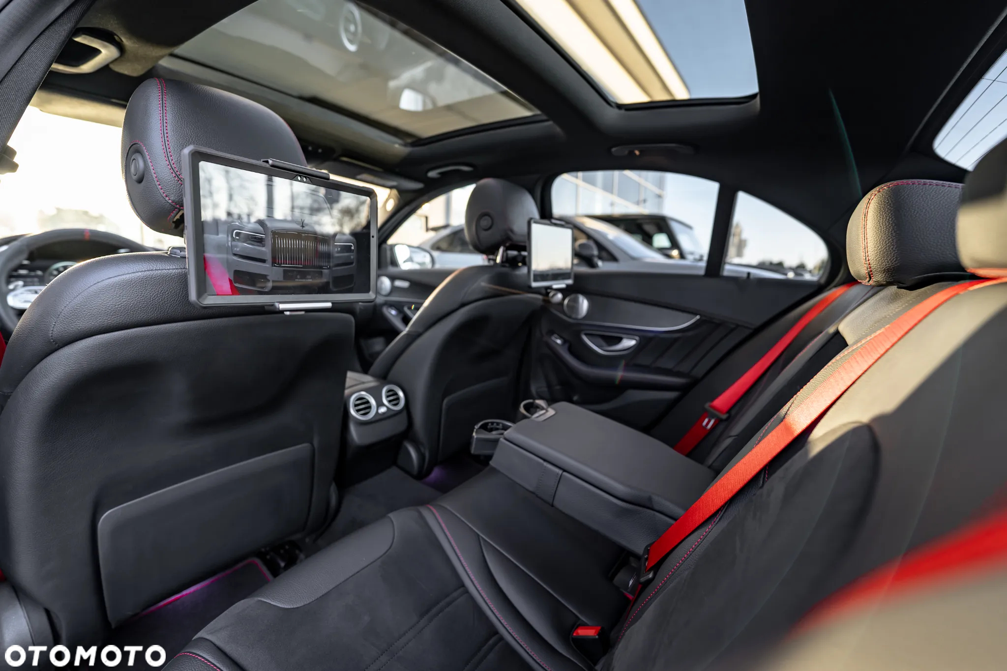 Mercedes-Benz Klasa C AMG 43 4Matic AMG TCT 9G - 36