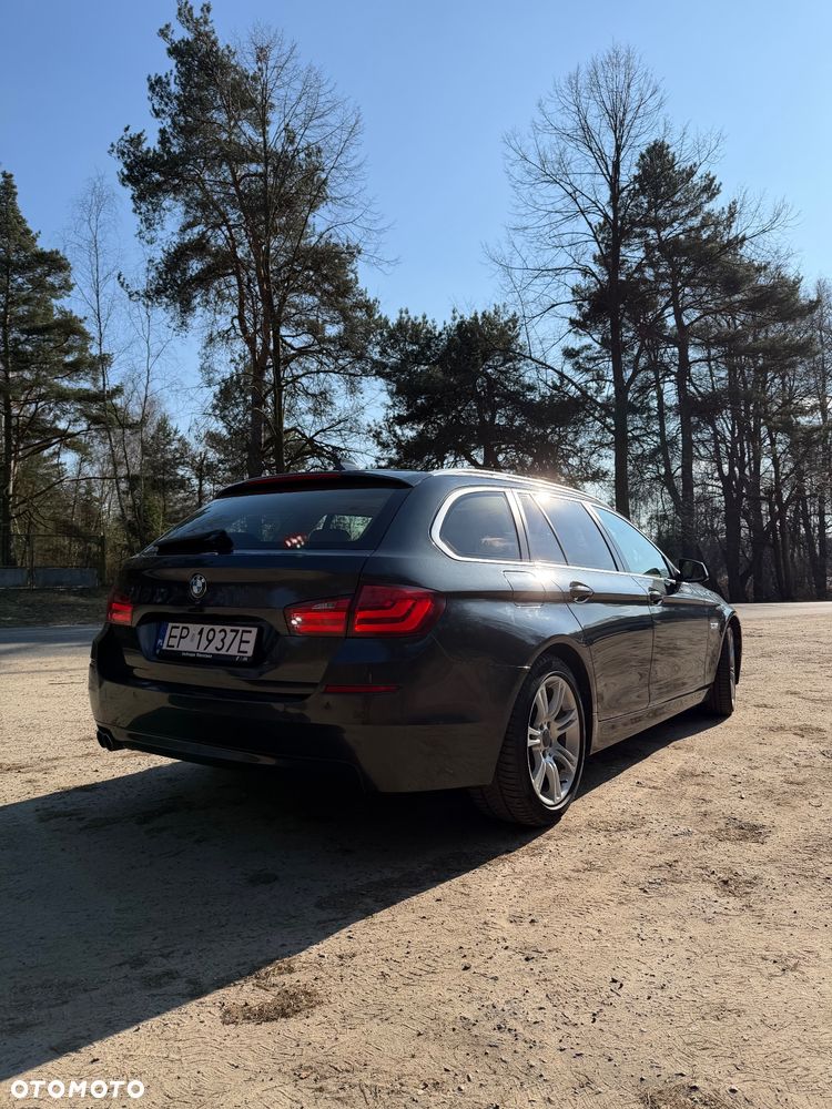 BMW Seria 5 520d - 14