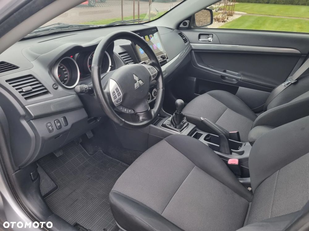 Mitsubishi Lancer - 5