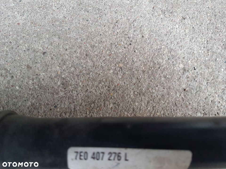 VW T5 T6 PÓŁOŚ 7E0407276L - 2