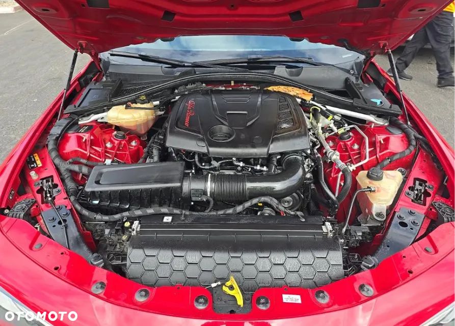 Alfa Romeo Giulia 2.0 Turbo TI Q4 - 11