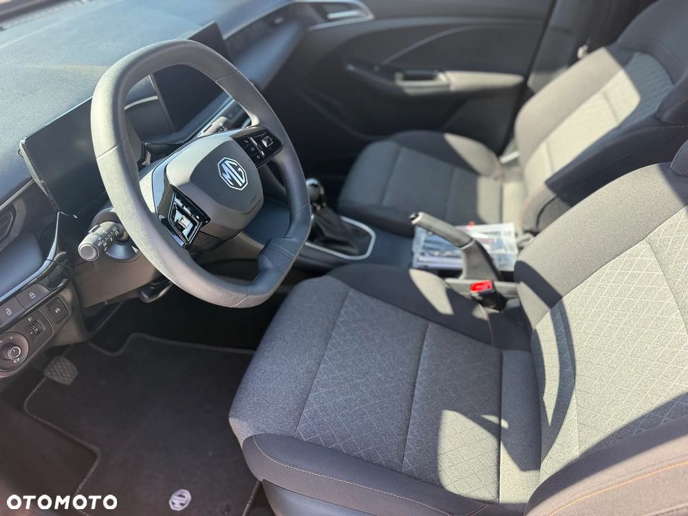 MG MG3 1.5 Excite - 15
