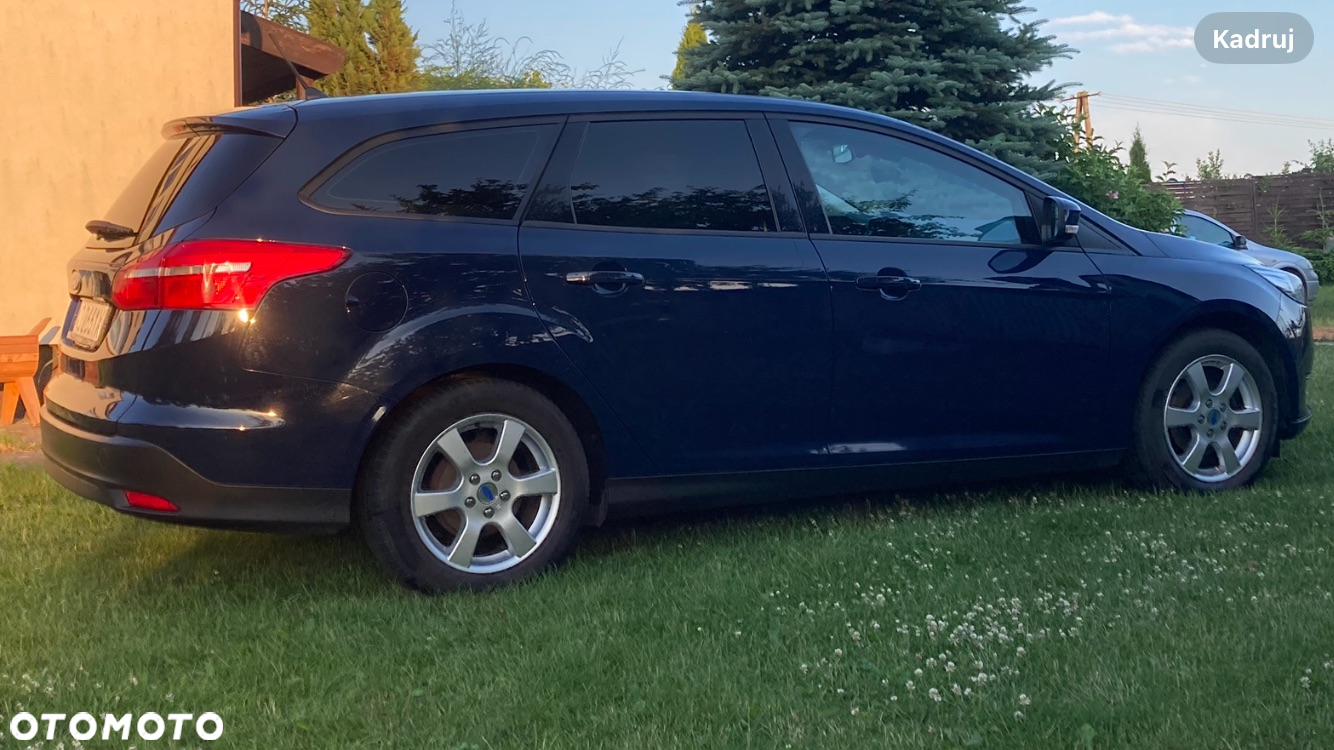 Ford Focus 1.5 TDCi SYNC Edition - 19