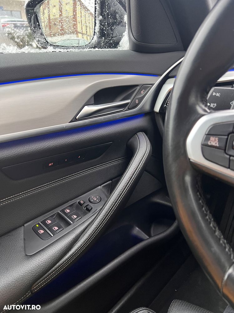 BMW Seria 5 520d xDrive Aut. Sport Line - 24