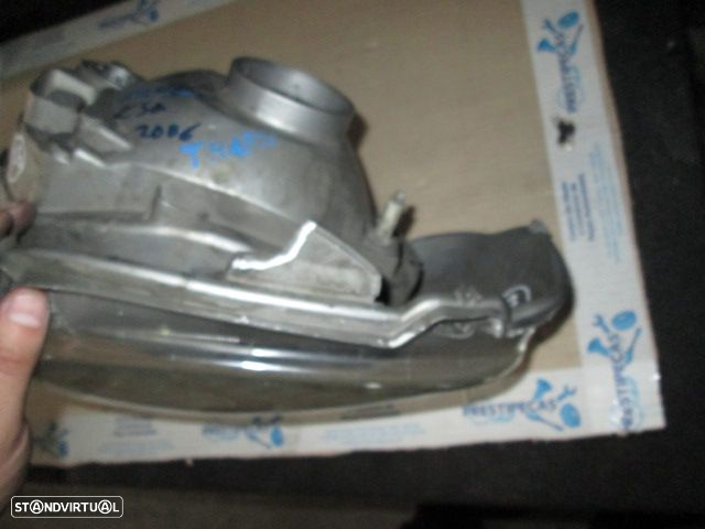 Farol 7700311371 RENAULT TRAFIC 2006 ESQ H4 VALEO NISSAN PRIMASTAR 2006 1.9DCI 100CV 5P BRANCO ESQ H4 VALEO RENAULT TRAFIC 2005 1.9DCI 80CV 5P BRANCO ESQ H4 VALEO - 3