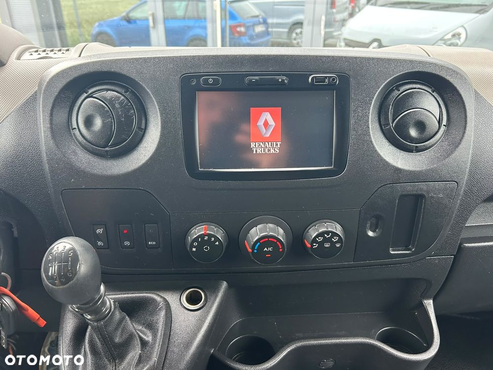Renault Master 2.3 DCI 170KM Kontener 8 palet + winda 750kg + drzwi boczne **Klima**Sprowadzony**2016R** - 17