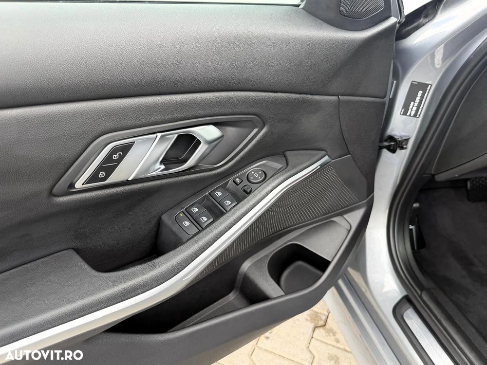 BMW Seria 3 320d xDrive AT MHEV - 8