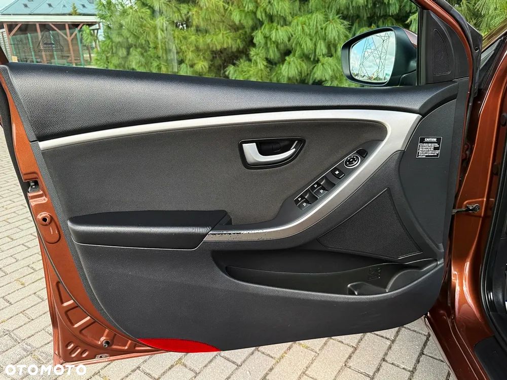 Hyundai i30 1.6 CRDi Comfort - 28