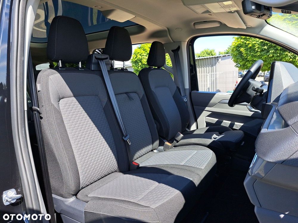 Volkswagen Caravelle - 28