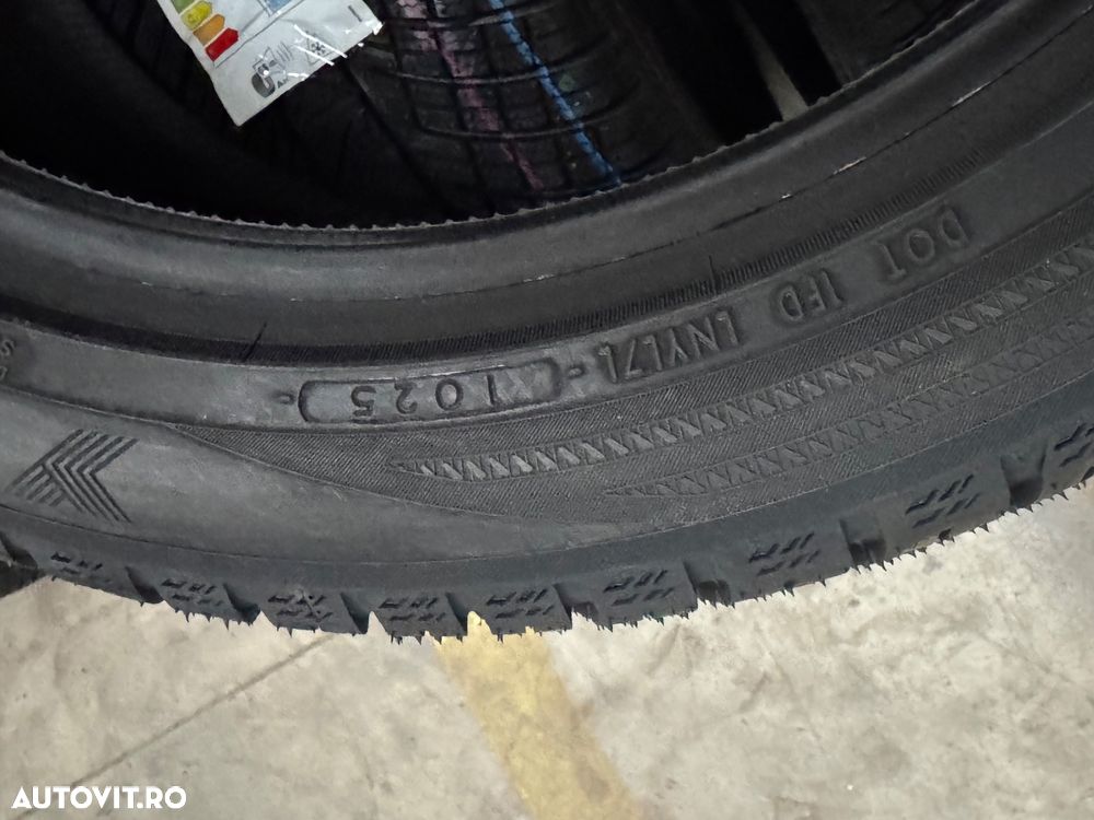 Vând 4 anvelope 245/45/19 Yokohama de iarnă noi M01 - 4