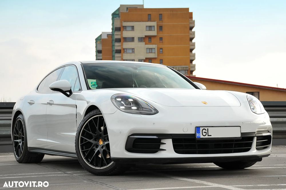 Porsche Panamera - 3