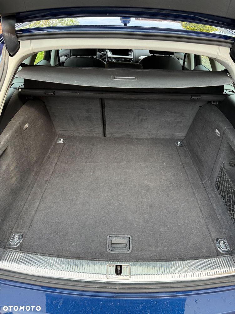 Audi A4 Avant 2.0 TDI - 10