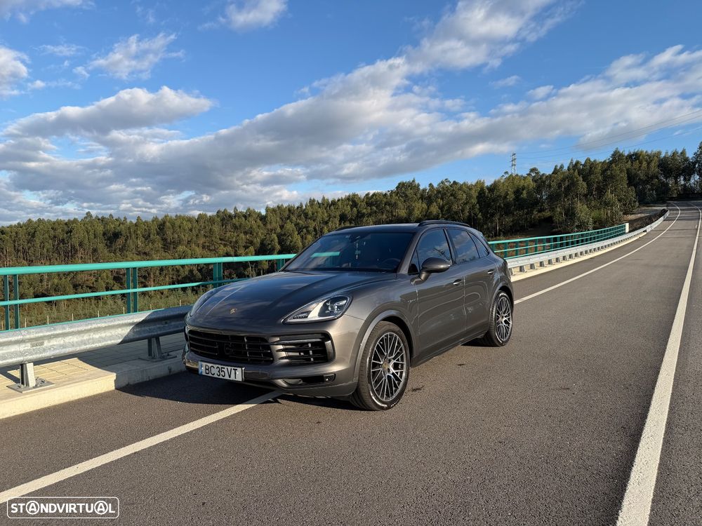 Porsche Cayenne E-Hybrid Tiptronic S - 2