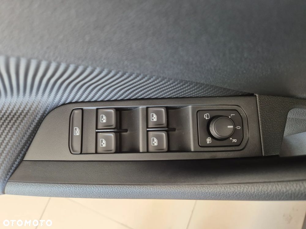 Skoda Kamiq 1.0 TSI Monte Carlo DSG - 19