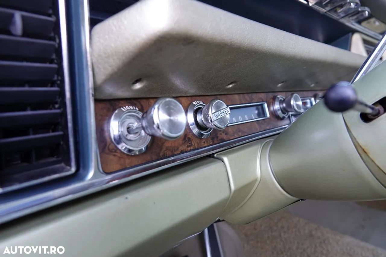 Pontiac Bonneville - 22