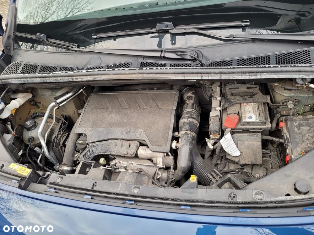 Opel Combo 1.2 Turbo Enjoy S&S - 9