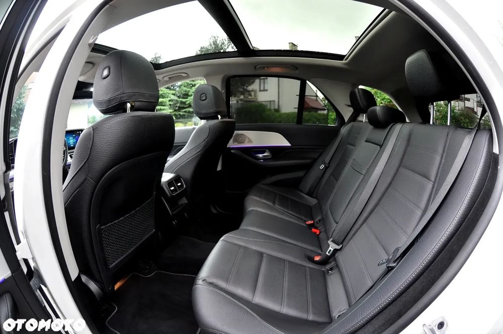Mercedes-Benz GLE 300 d 4Matic 9G-TRONIC AMG Line - 28