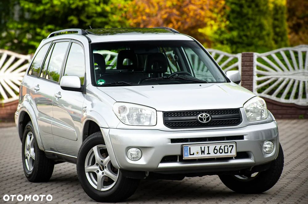 Toyota RAV4 2.0 VVT-i 4x4 - 29