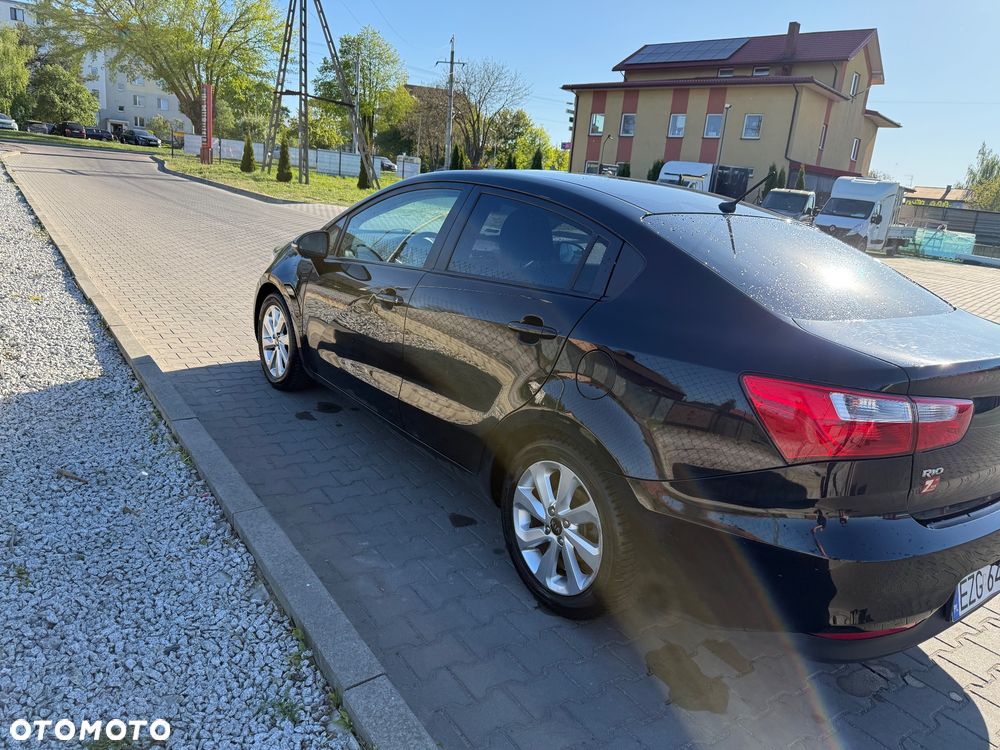 Kia Rio 1.4 XL - 12