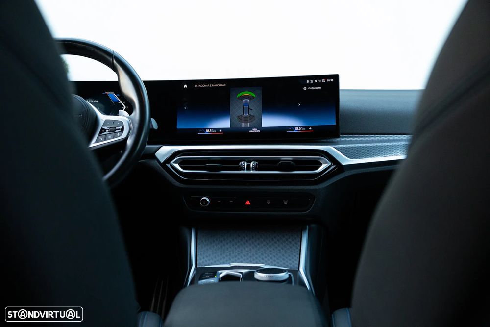 BMW 320 d Pack Desportivo M Auto - 30