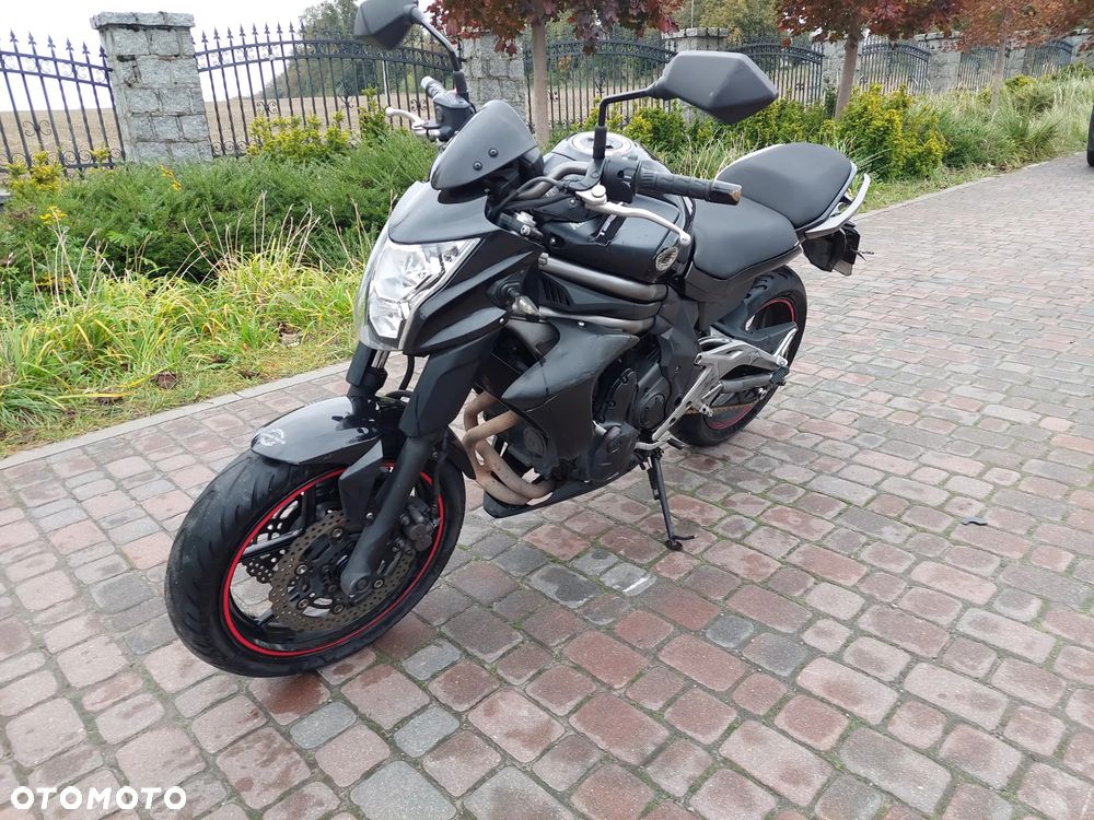 Kawasaki ER - 1