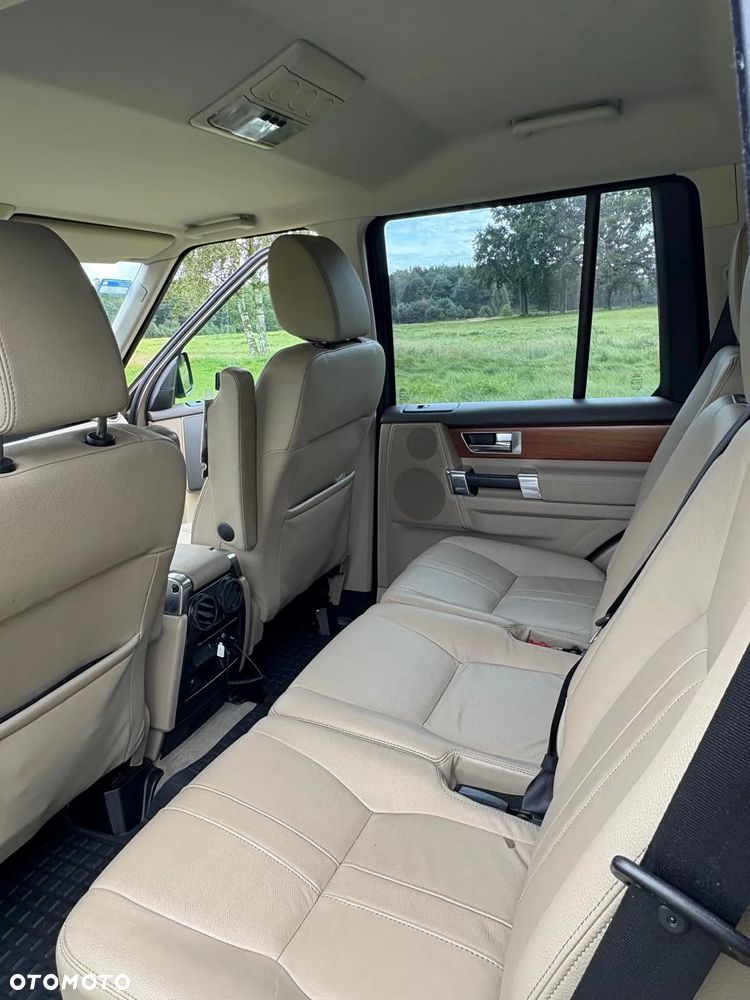 Land Rover Discovery IV 2.7D V6 HSE - 25