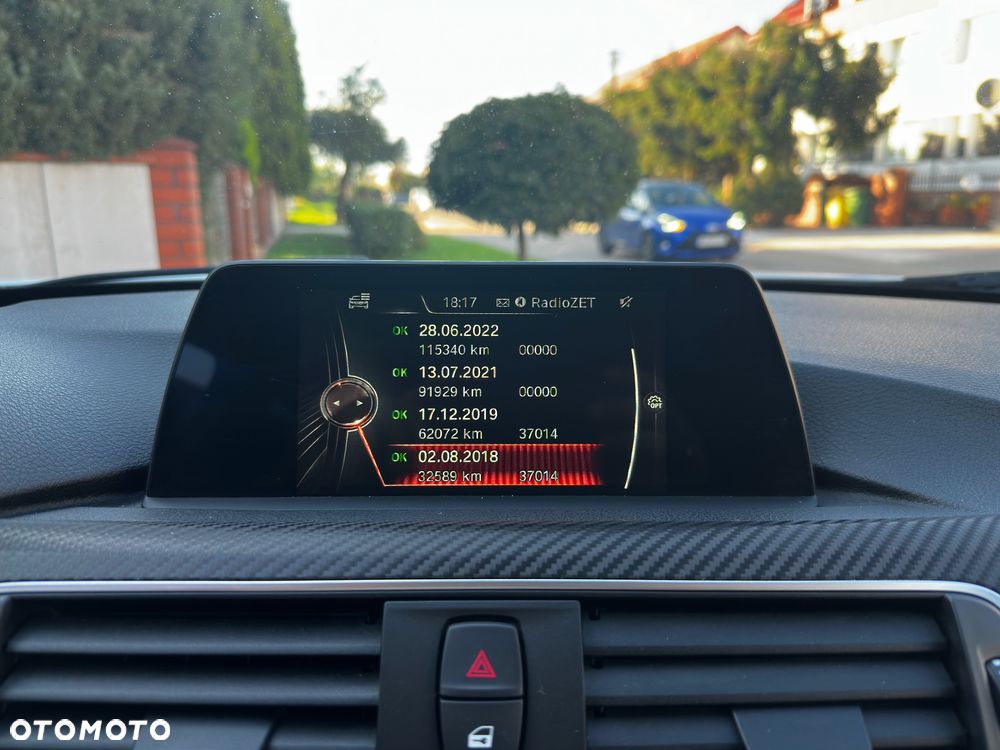 BMW Seria 3 320d Sport Line - 25