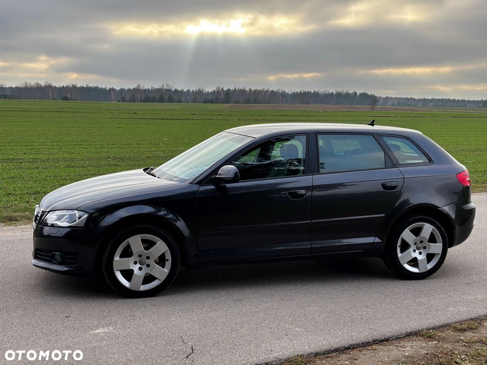 Audi A3 Sportback 2.0 TDI DSG Ambition - 8