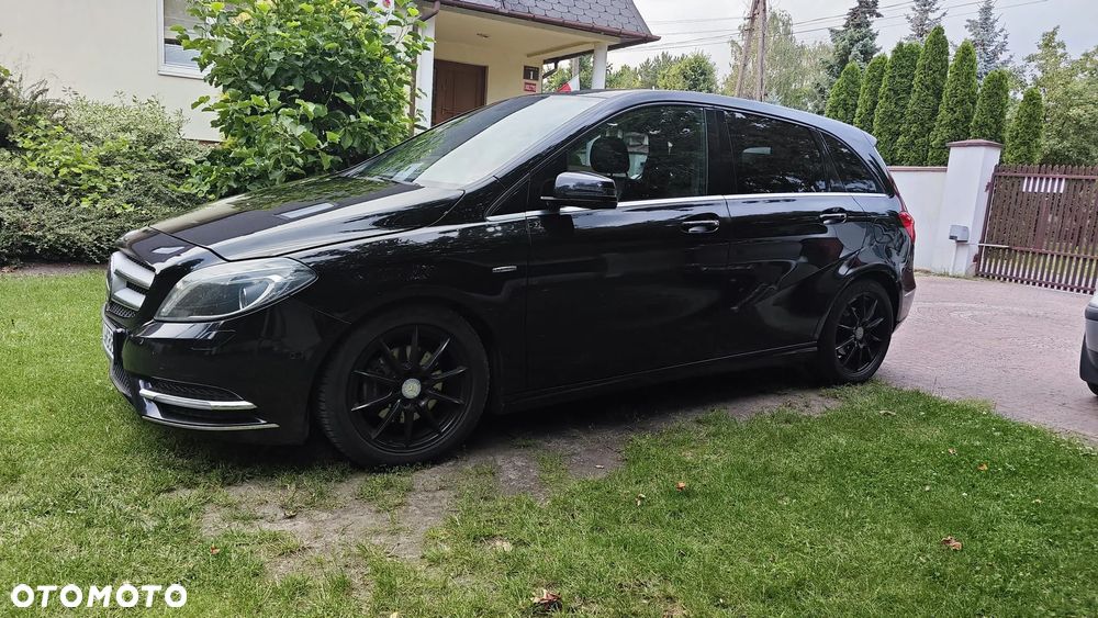 Mercedes-Benz Klasa B 200 CDI - 1