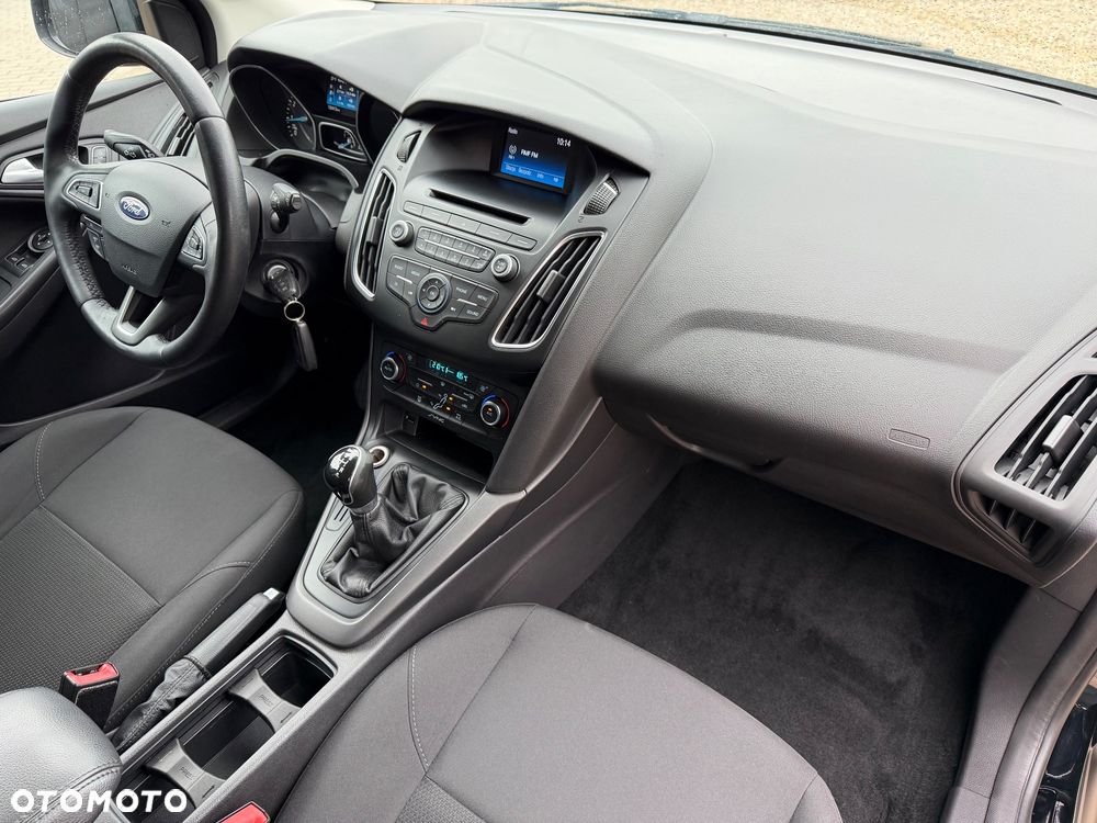 Ford Focus 1.6 Gold X (Trend) - 28