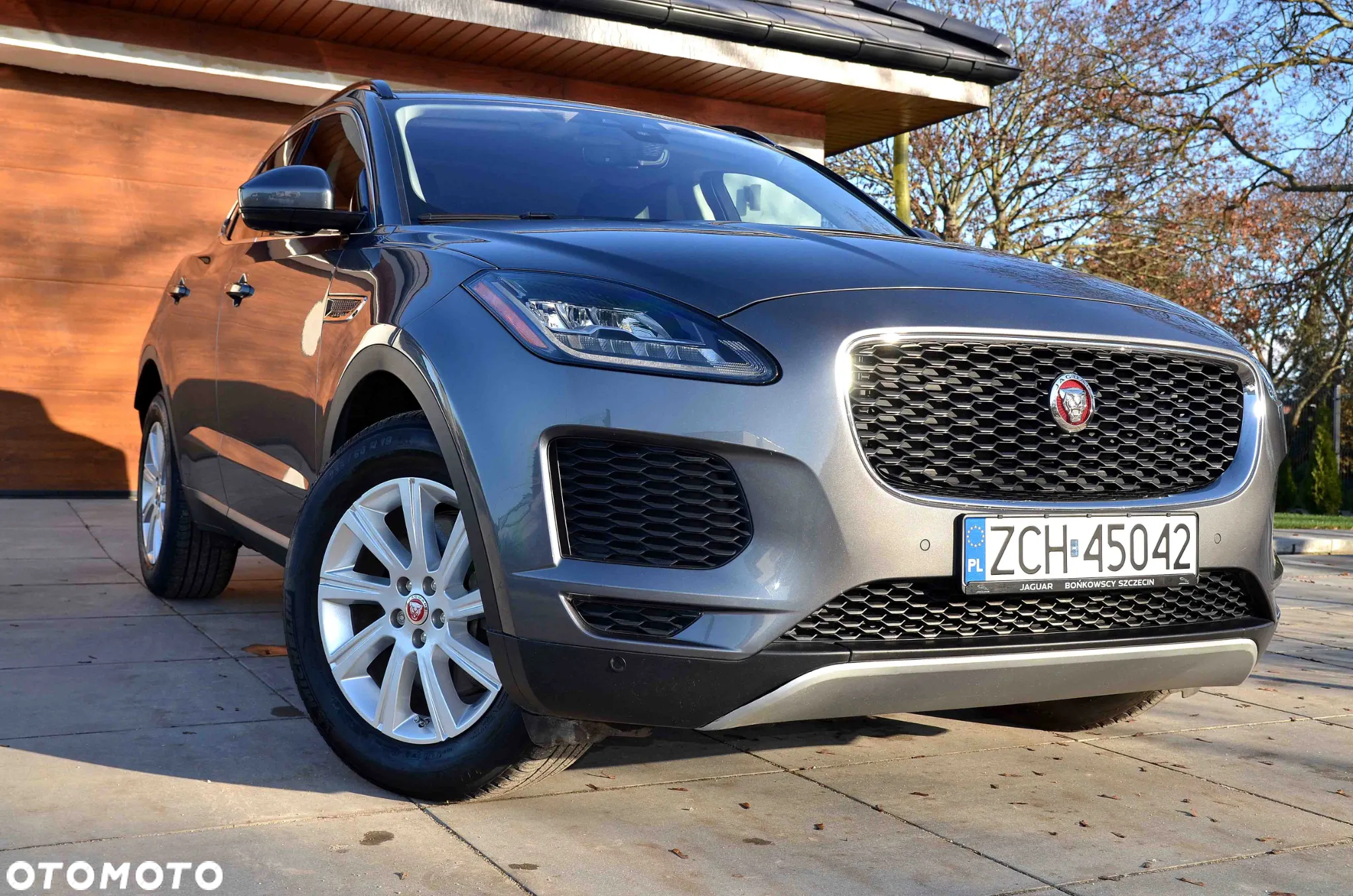 Jaguar E-Pace - 3