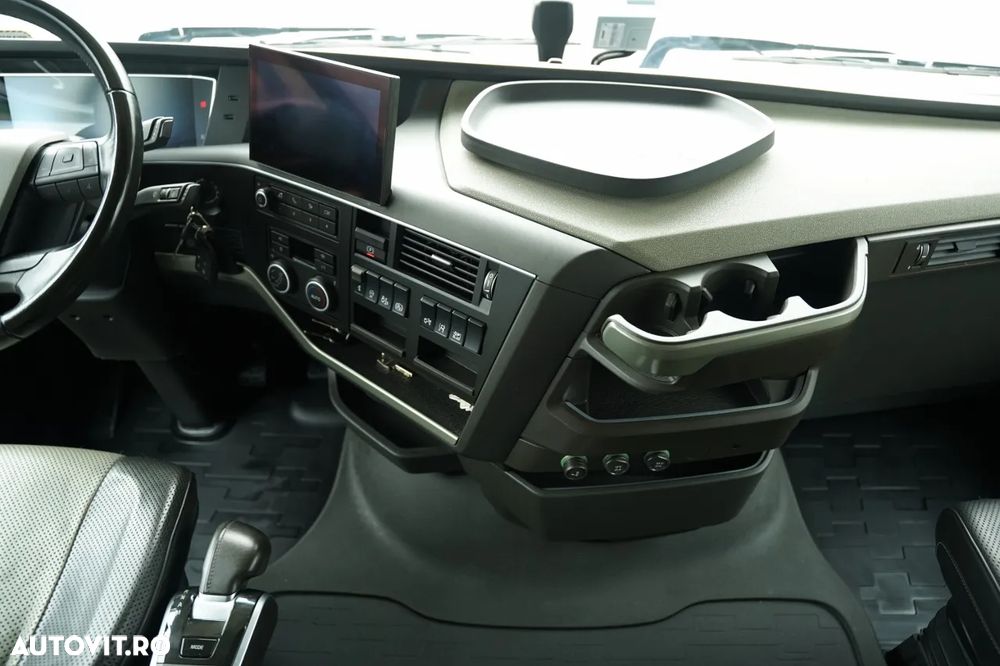 Volvo FH 500 / XXL / RETARDER / PUNGĂ JOSĂ / MEGA / ECHIPAMENT MAXIM / CONTRACT DE REPARAȚIE POST-SERVICE / - 30
