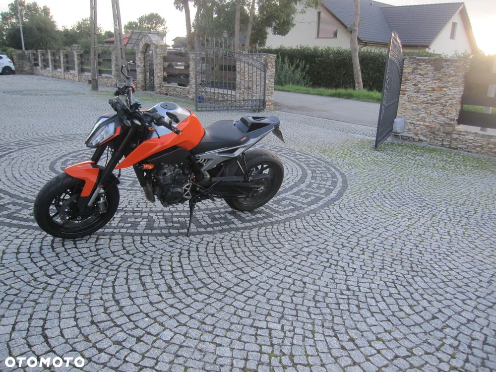 KTM Duke 790 - 4