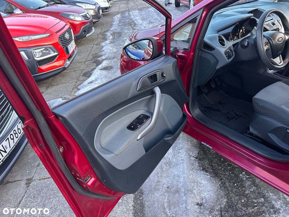 Ford Fiesta 1.6 TDCI Connection - 23