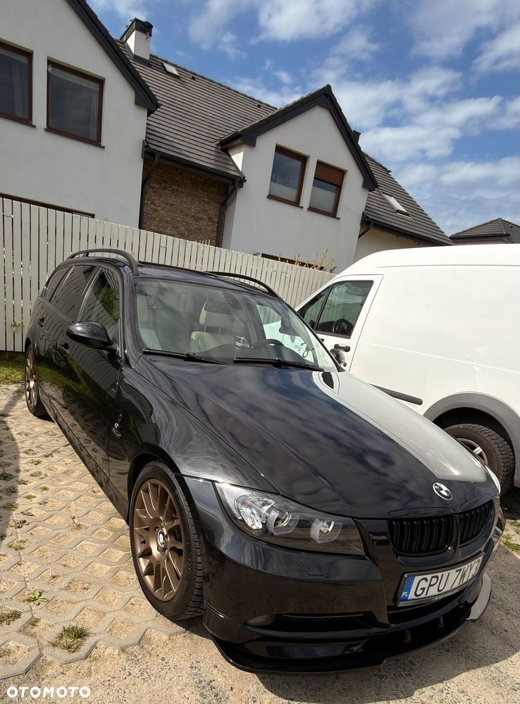 BMW Seria 3 325i - 12