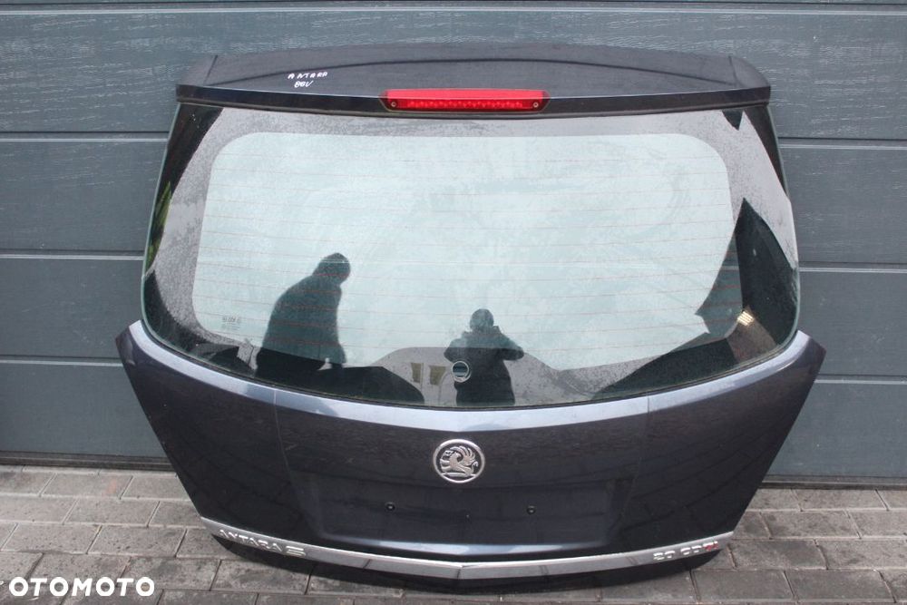 KLAPA BAGAŻNIKA OPEL ANTARA 88U
