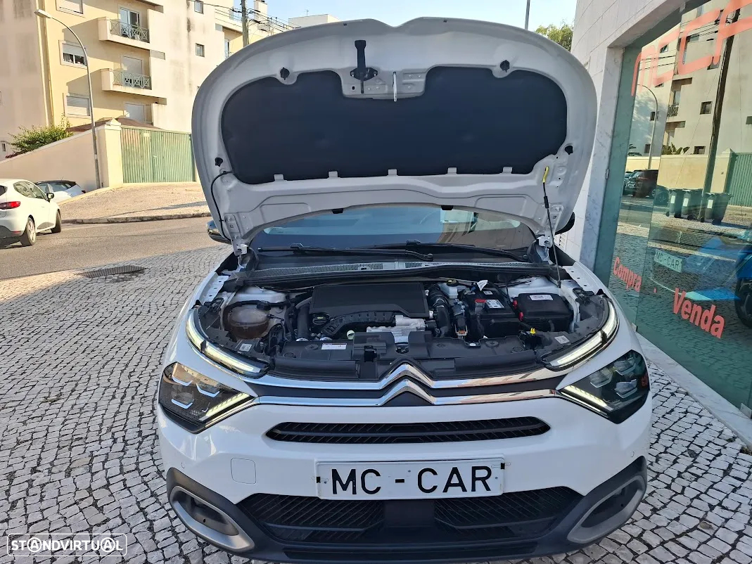 Citroën C4 PureTech 130 Stop&Start EAT8 SHINE - 57