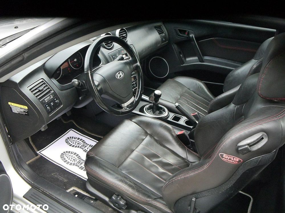 Hyundai Coupe - 25