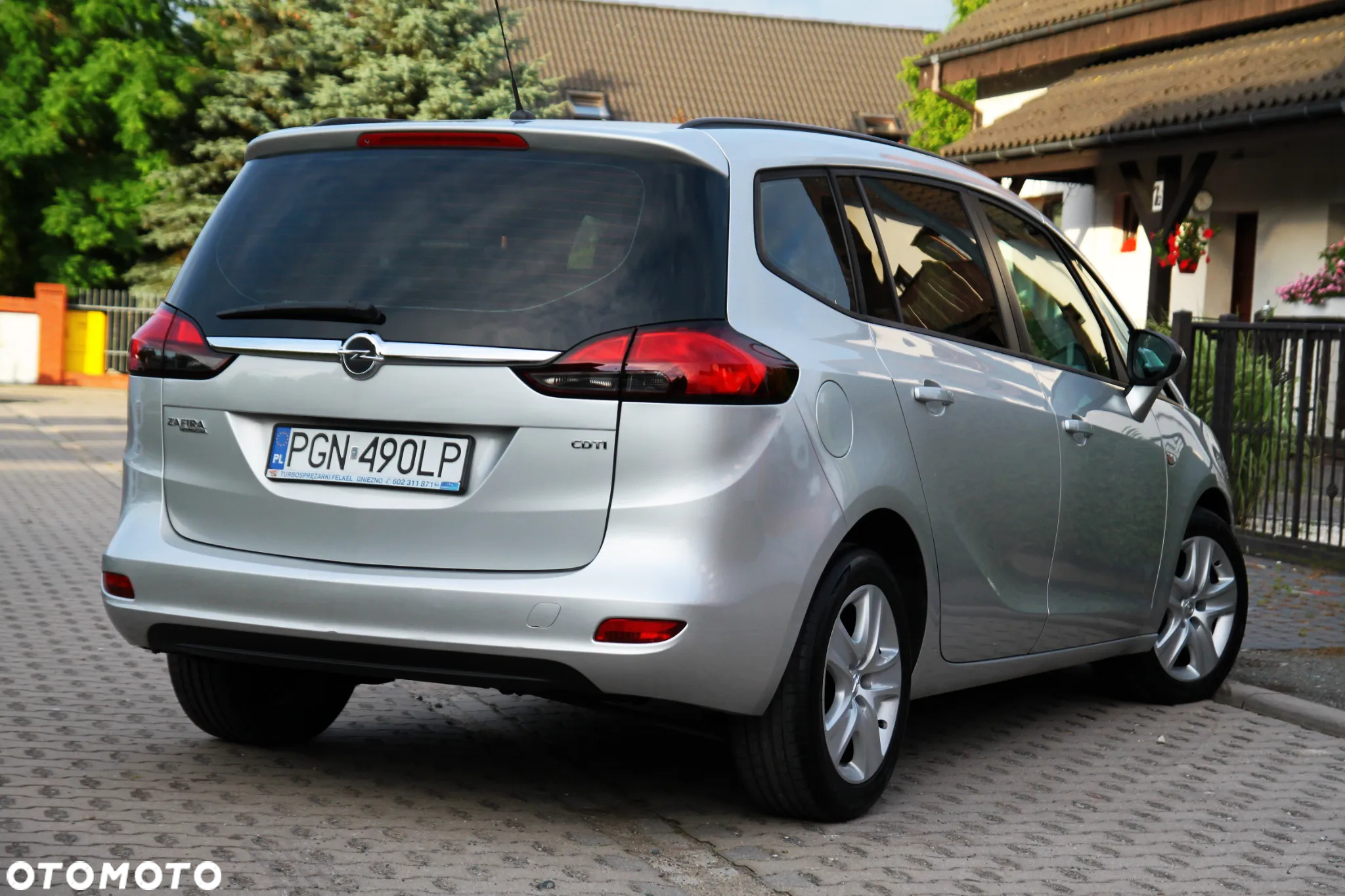 Opel Zafira - 2