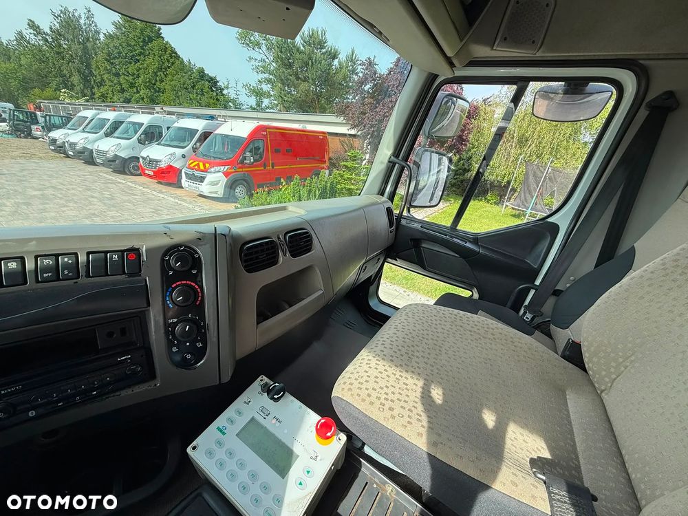 Renault Premium - 15
