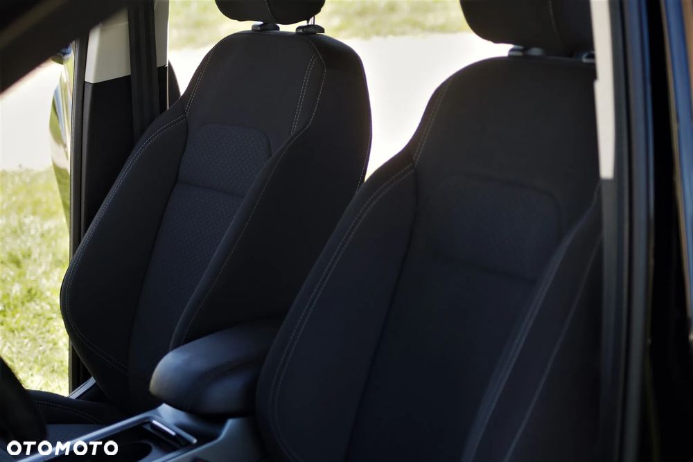 Ford Kuga - 30