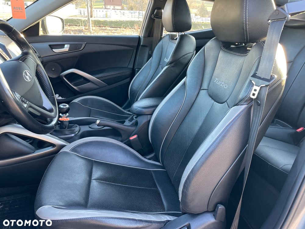 Hyundai Veloster 1.6 Turbo Premium - 14