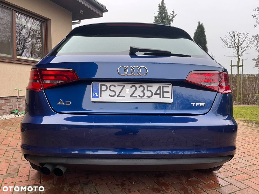 Audi A3 Sportback 1.4 TFSI Ambiente - 4