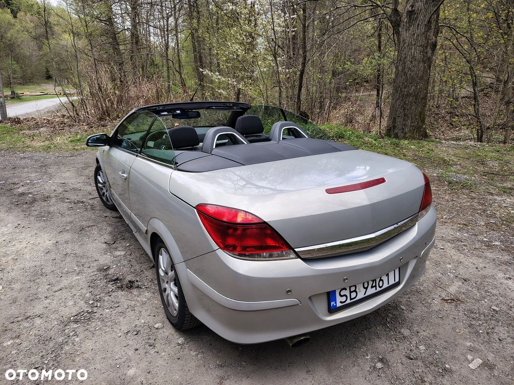 Opel Astra 1.9 CDTI Cosmo - 6