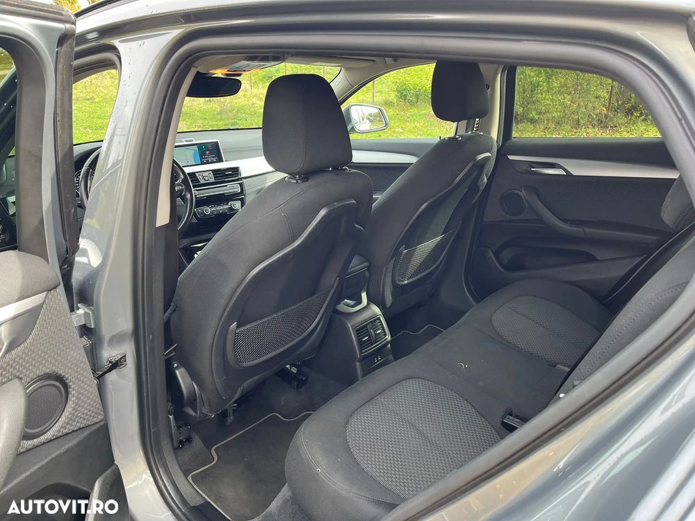 BMW X2 xDrive20i AT - 8