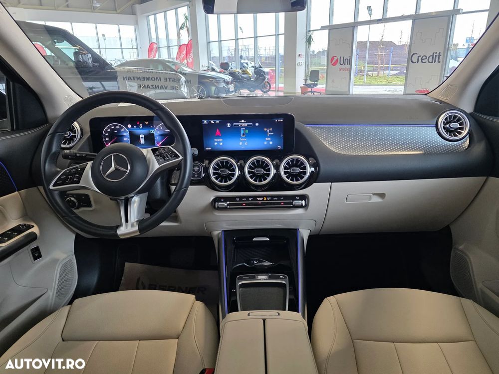 Mercedes-Benz GLA - 7